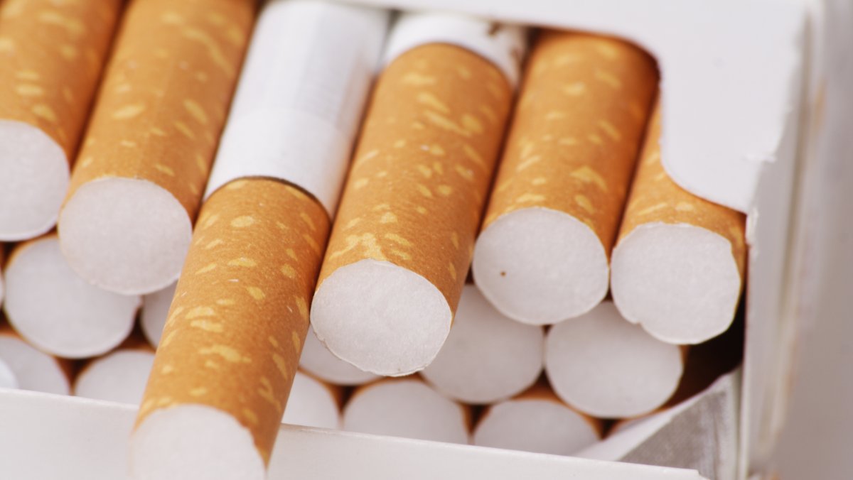 O nouă marcă de țigări ieftine în România! Cât costă și cum arată pachetul