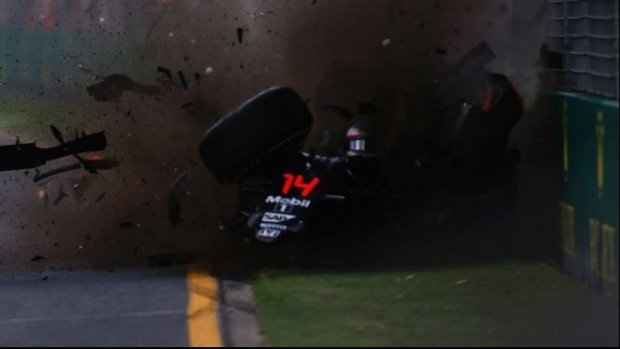 FORMULA 1: Accident grav în prima cursă a sezonului. Fernando Alonso a ajuns la spital VIDEO 