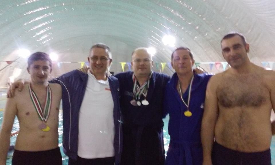 Înotătorii Masters Arad, medaliaţi la „Memorialul Gaspar Ervin”