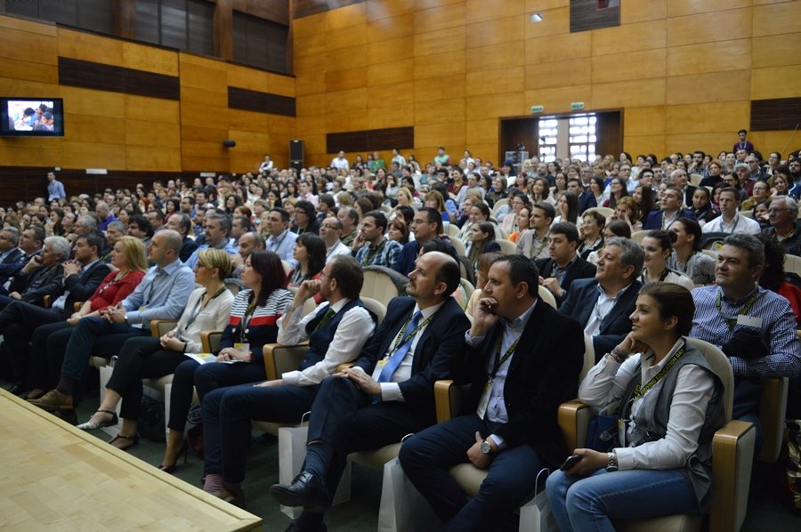 Revoluția educațională a fost dezbătută în cadrul conferinței HELLA Driving Education Day