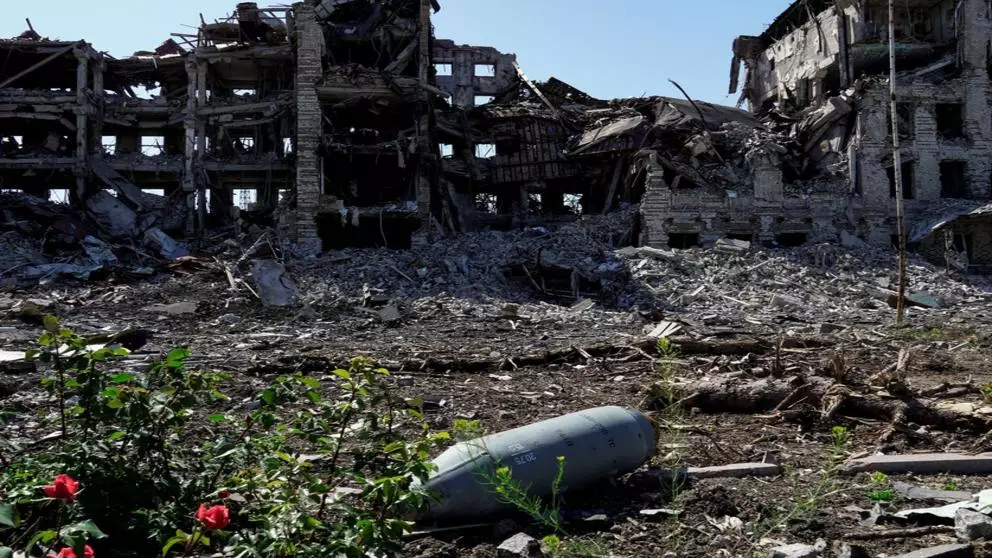 Război Ucraina. Școală ce adăpostea militari ruși, aruncată în aer de ucraineni