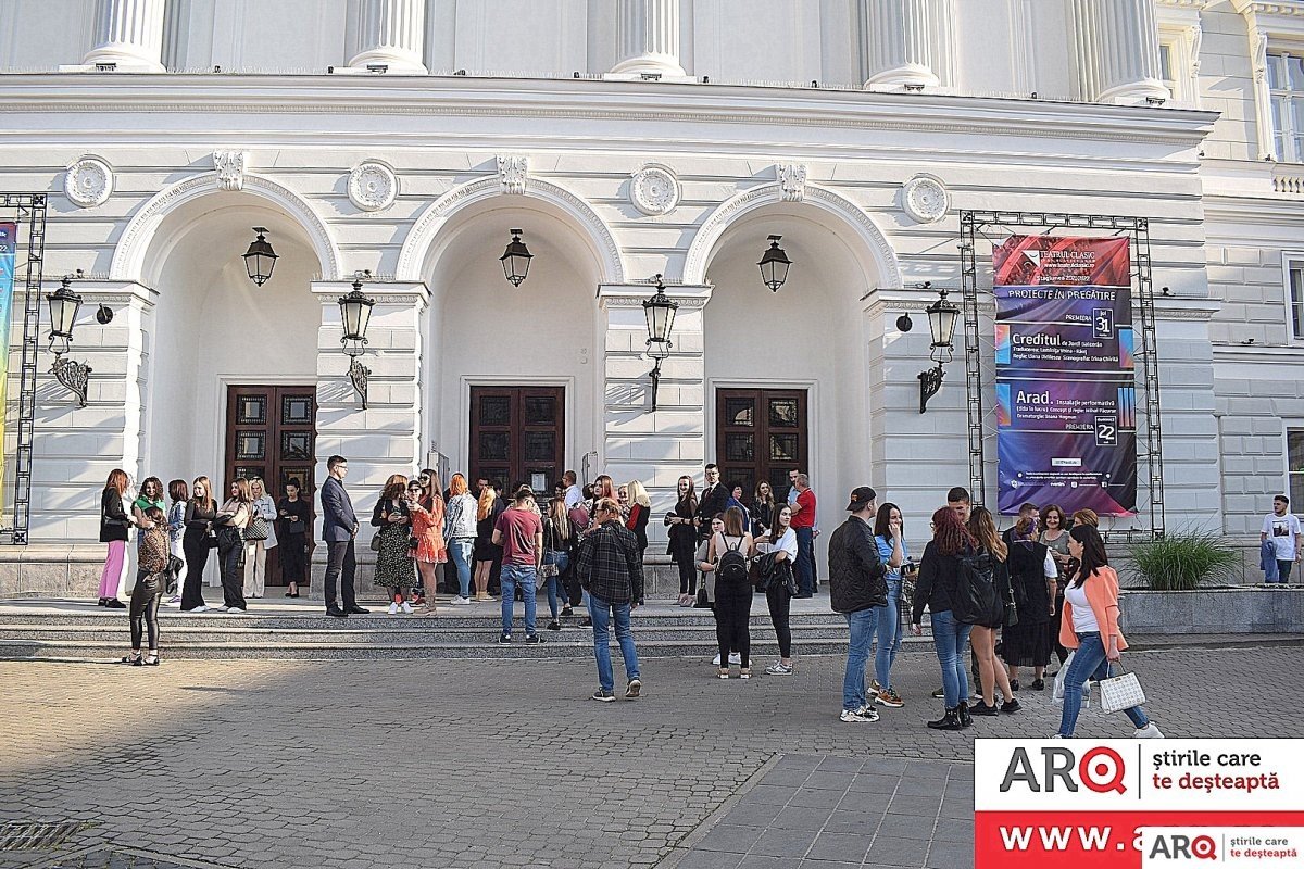 Când începe „Luna plină de teatru”; vezi care este programul pregătit pentru arădeni