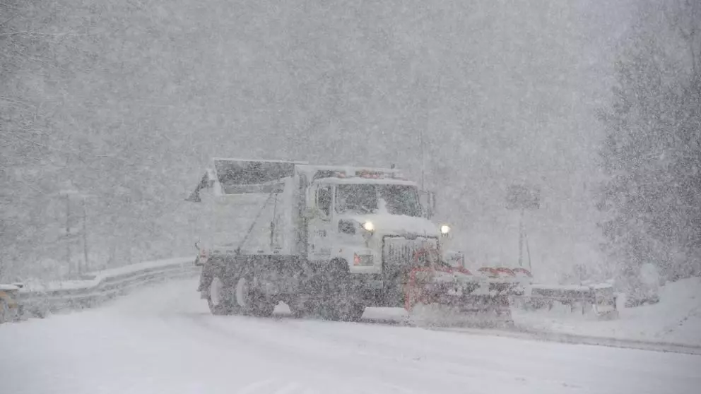 Atenționare meteo de vreme severă: Cod galben de vijelii, precipitații și viscol la munte