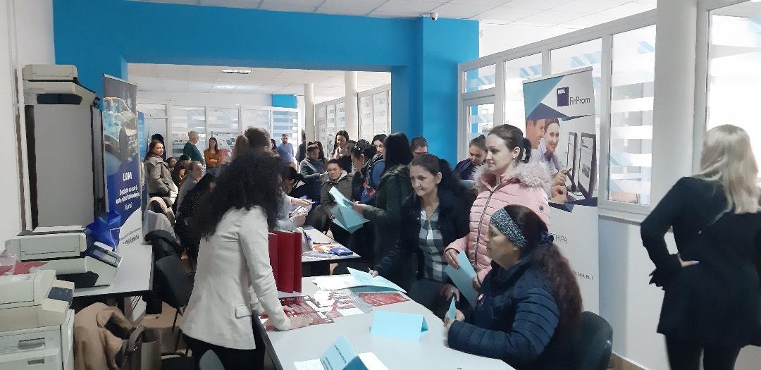 Cu reprezentanți ai Penitenciarului Arad la Bursa locurilor de muncă pentru femei