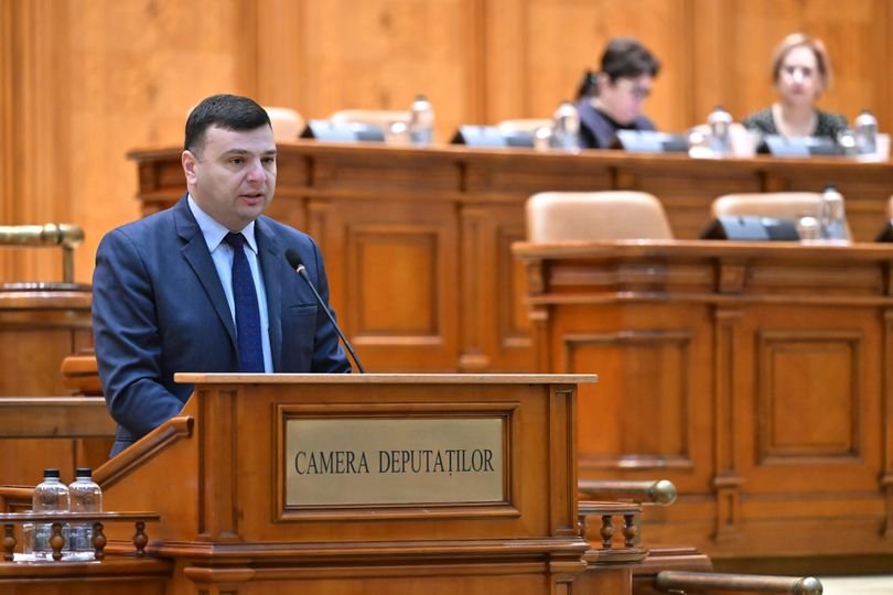 „PNL trebuie să fie identificat ca un partid de dreapta, bazat pe valori creştin-liberale, bazat pe relaţia cu indivizii, nu cu clasele sociale”