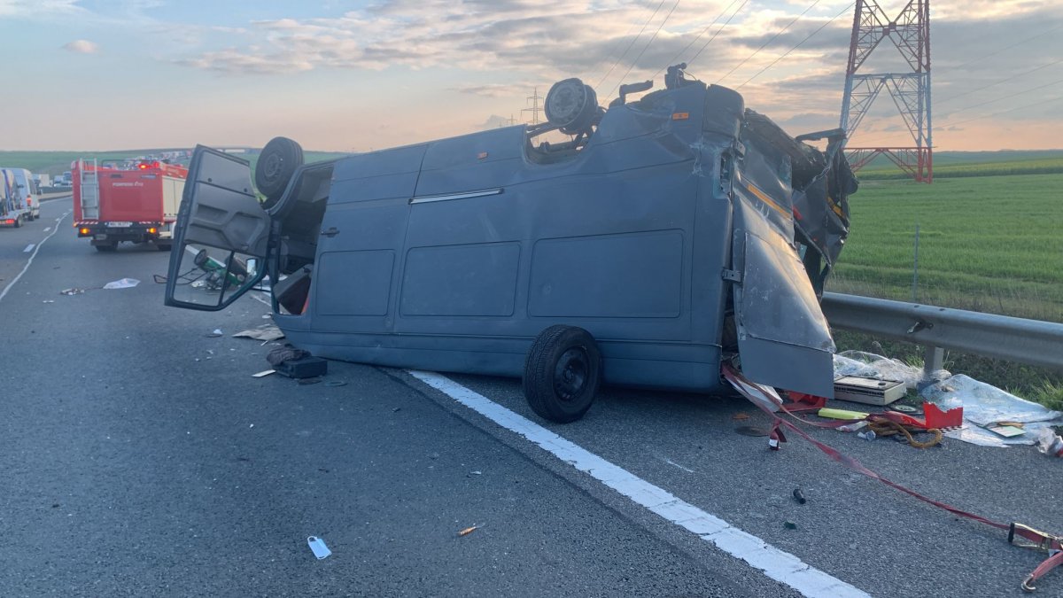 Accident rutier cu microbuz pe Autostrada A1 sensul de mers dinspre Arad spre Timisoara