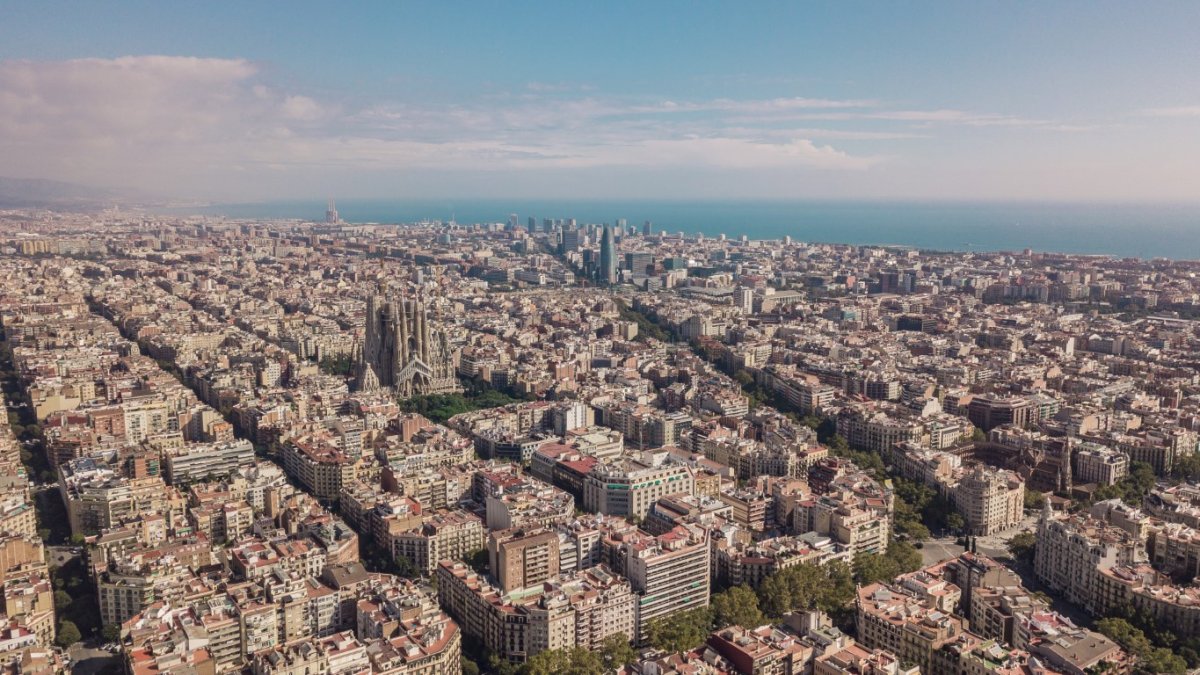 Cel mai bun ghid pentru o drumeţie prin Barcelona