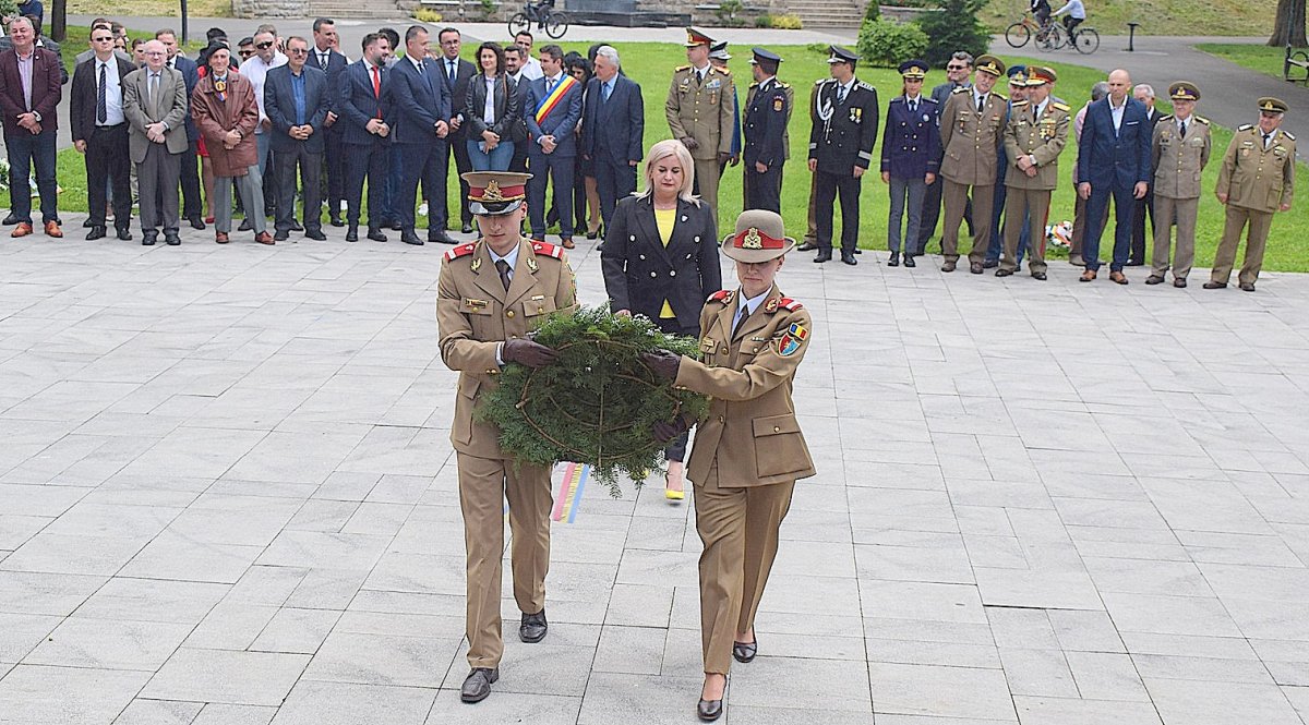                                       Ceremonii militare și religioase organizate cu prilejul sărbătorii Înălțarea Domnului – Ziua Eroilor