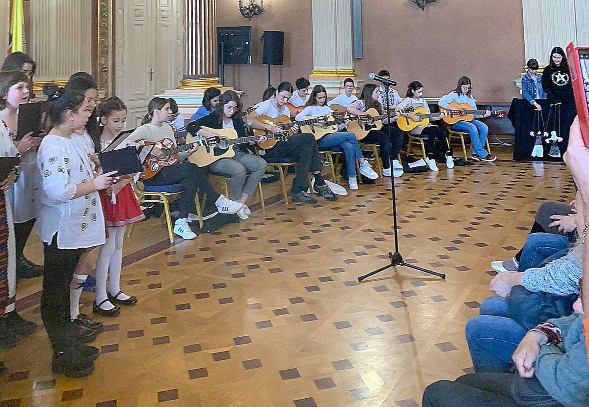 Recital de poezii și muzică patriotică de Ziua Eroilor la Sala Ferdinand