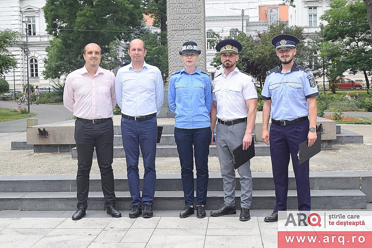 POLIȚIȘTII ARĂDENI LA DATORIE ÎN MINIVACANȚA PRILEJUITĂ DE SĂRBĂTOAREA ADORMIRII MAICII DOMUNULUI