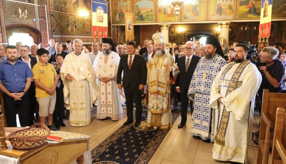 Episcopul Daciei Felix a slujit în cea mai veche biserică ortodoxă românească din municipiu