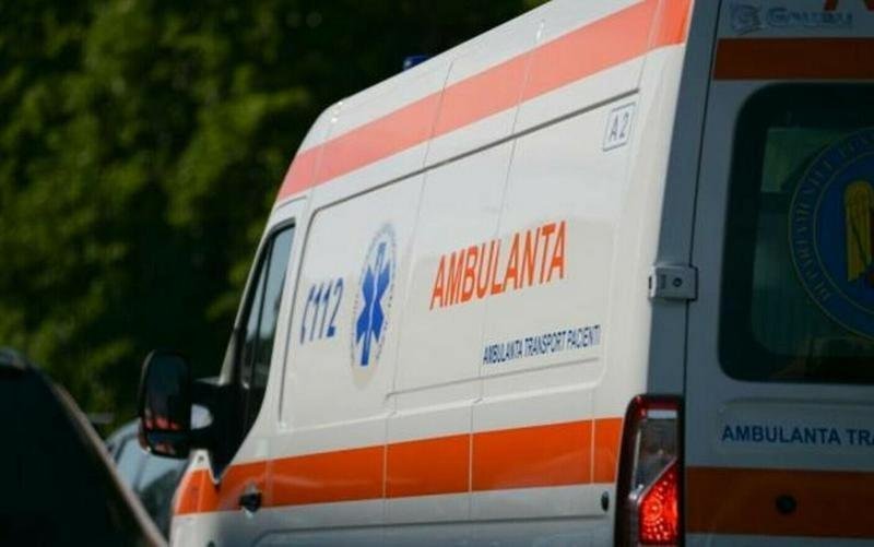 Scene extrem de violente în Arad! Un bărbat și-a prins iubita cu amantul, pe care l-a înjunghiat, iar pe ea a bătut-o zdravăn