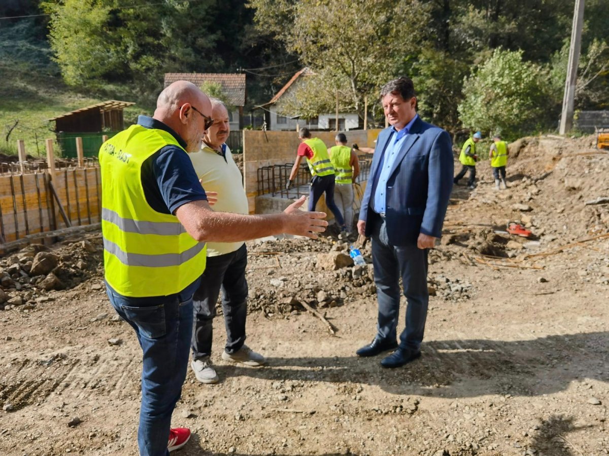 Consiliul Judeţean anunţă lucrări istorice în comuna Petriș (FOTO)