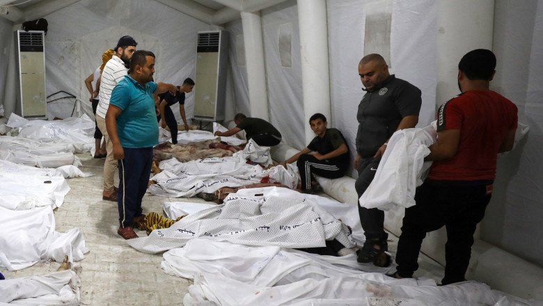 Carnagiu în Gaza: 500 de persoane ar fi murit într-o explozie provocată de o rachetă care a lovit Spitalul Al Ahli