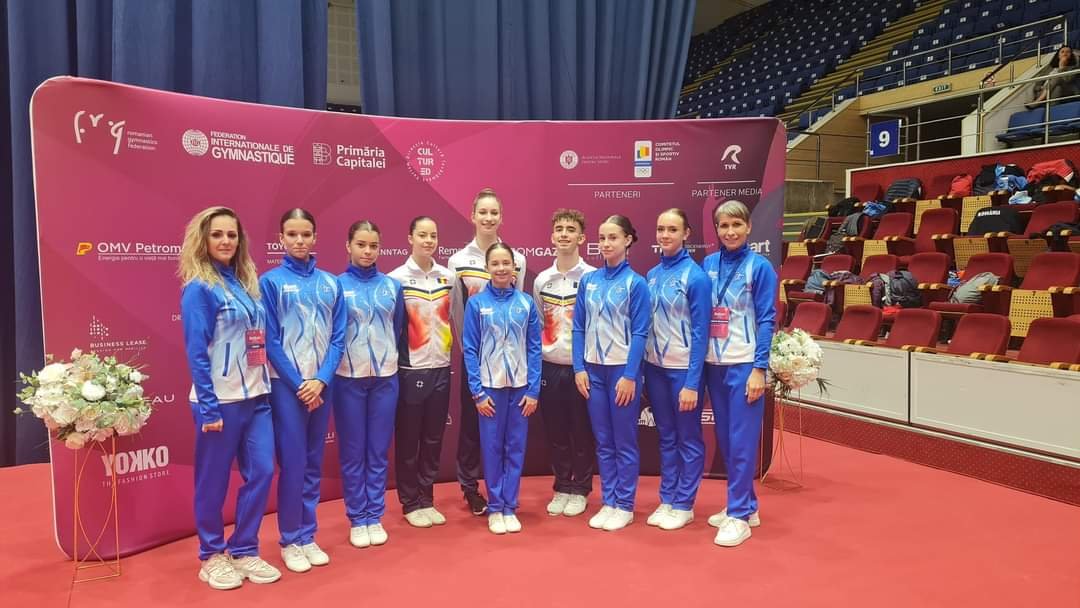 Fetele de la CSM Arad se întorc acasă cu medalii de la Jocurile Balcanice de gimnastică aerobică destinate juniorilor (FOTO)