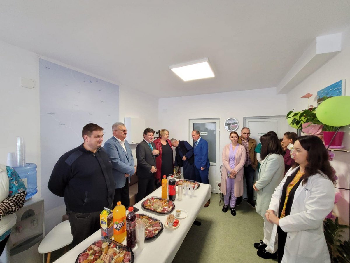 A fost inaugurat noul dispensar din Beliu (FOTO)