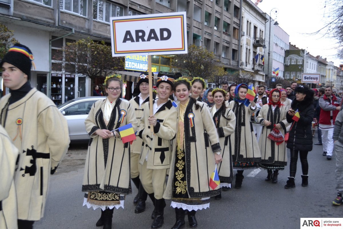 „Parada portului popular“ vine cu restricții de circulație