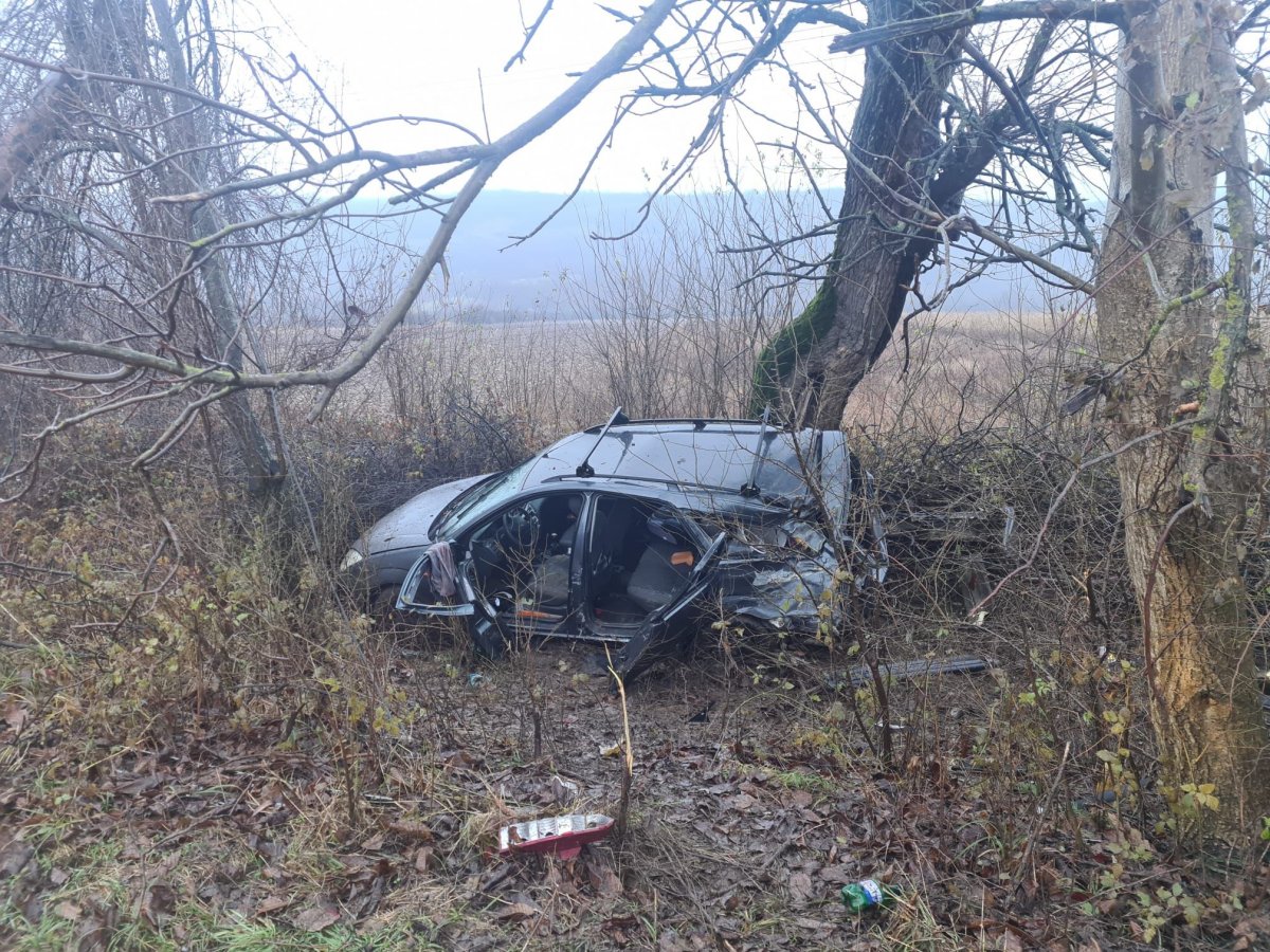 Accident cu o victimă pe drumul ce leagă Sebiș de Buteni (FOTO) / UPDATE: Cum s-a produs accidentul