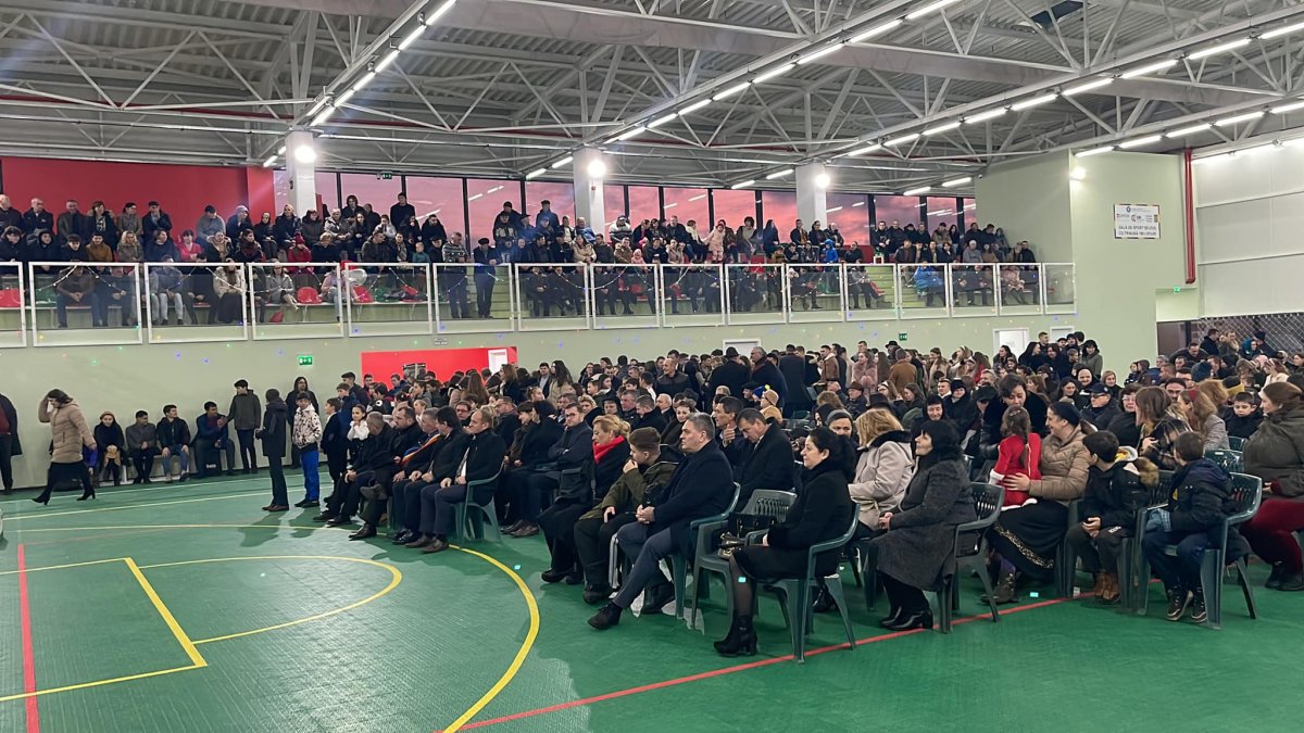 Sala de sport de la Seleuș a fost inaugurată în prezența conducerii CJA (FOTO)