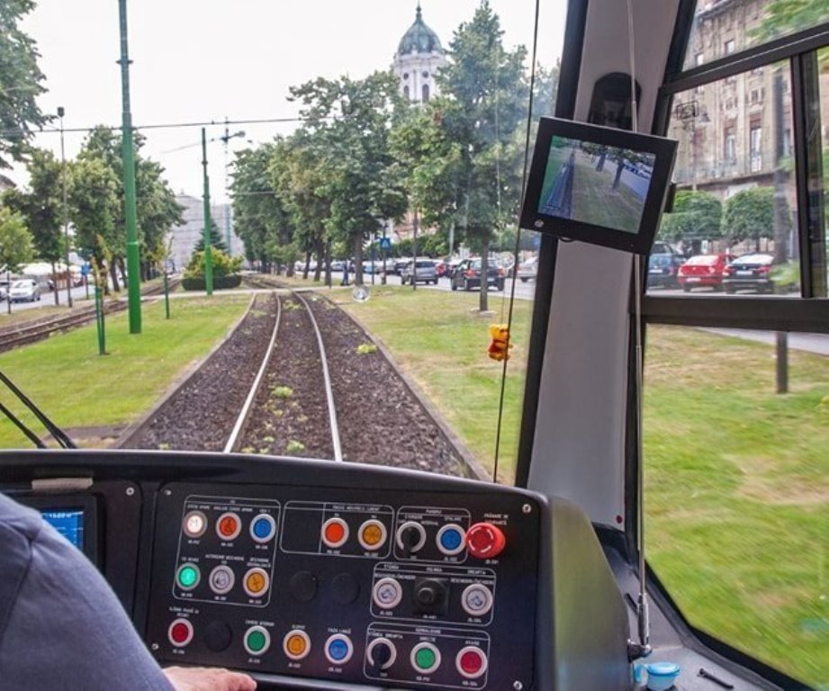 Circulația tramvaielor se oprește pe liniile Podgoria - Piața Romană și Piața UTA - Căpitan Ignat