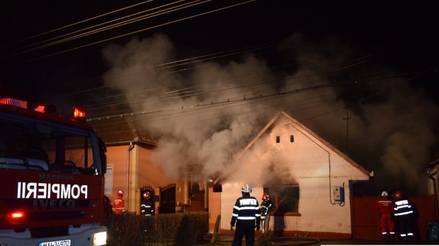 Incendiu în Aradul Nou