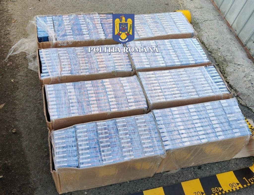 Țigări de contrabandă confiscate de polițiștii de proximitate