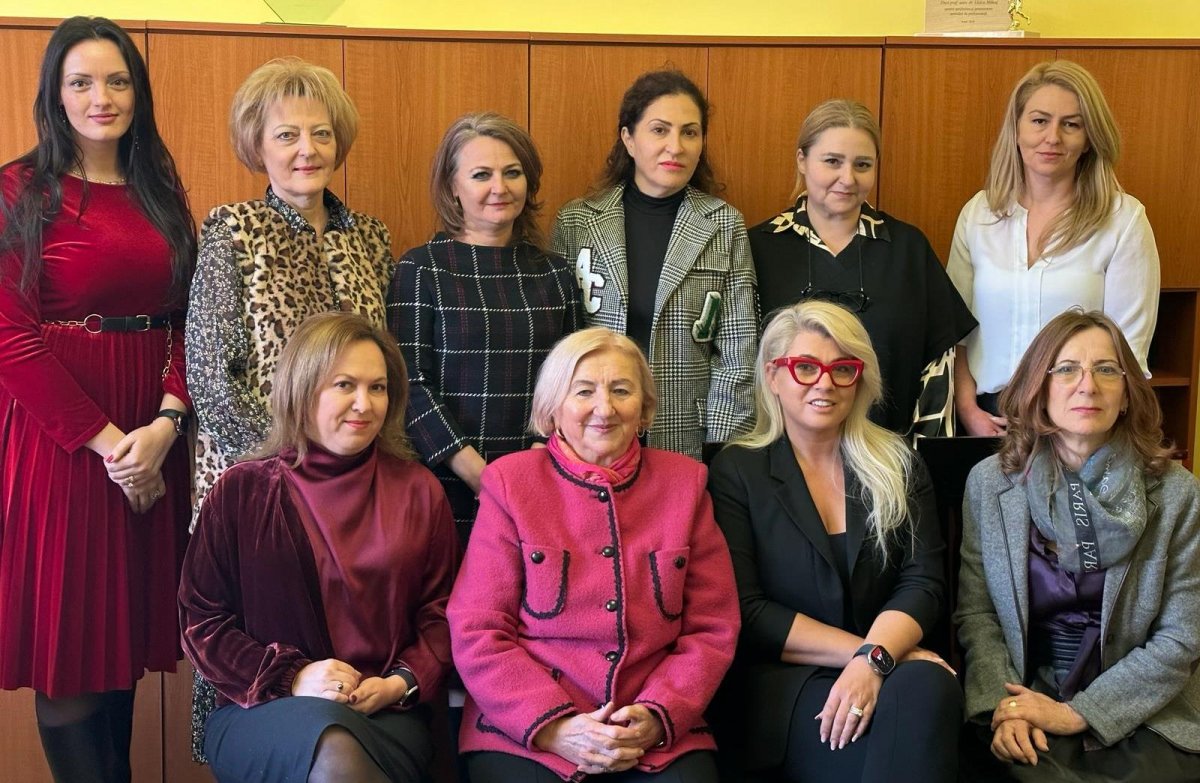 Asociația SUSȚINEM EXCELENȚA: 11 doamne care își propun să sprijine performanța în învățământ, sănătate, cultură, antreprenoriat, justiție și jurnalism