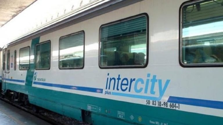 Cu Intercity pe cea mai lentă rută feroviară: București Nord – Craiova – Timișoara – Arad