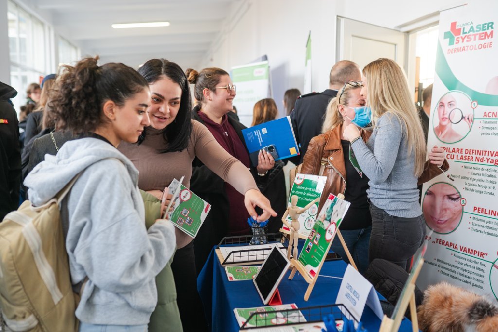 Târg de job-uri pentru actuali și foști studenți ai Universității de Vest “Vasile Goldiș”