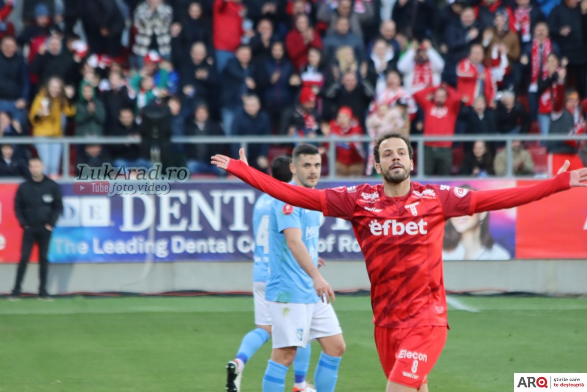 Meci de infarct la început de play-out: UTA – FC Voluntari 4-3, cu numeroase răsturnări de situație (FOTO) / UPDATE: Cine sunt jucătorii care „au mârâit” la pauză și ce spune Puriul despre ei (VIDEO)