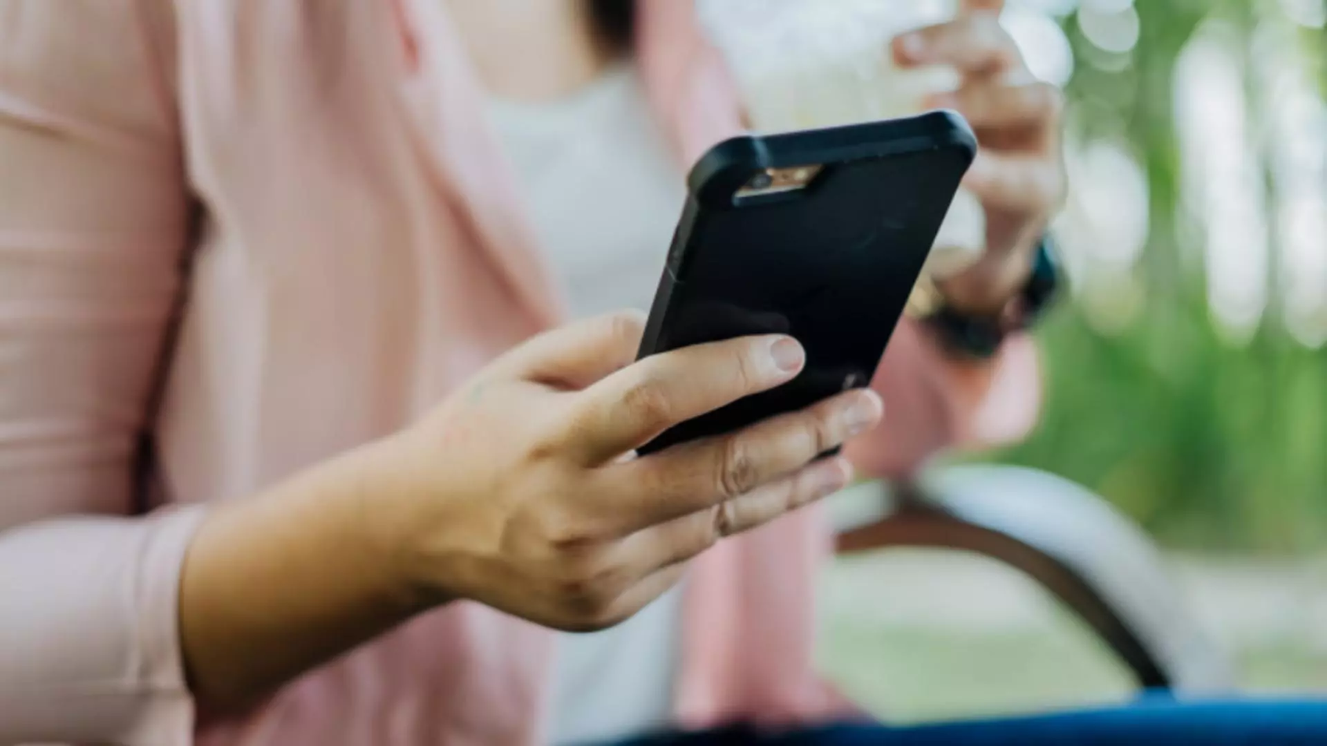Whatsapp vine cu schimbări masive la aplicația de mobil. Modificările care îmbunătățesc experiența utilizatorilor