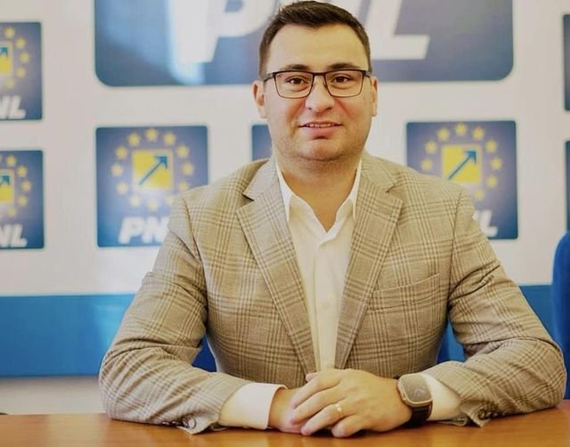Glad Varga: „Proiecte cu finanțare nerambursabilă pentru firmele din Moneasa, iar AFIR acordă fonduri pentru achiziția de utilaje agricole”