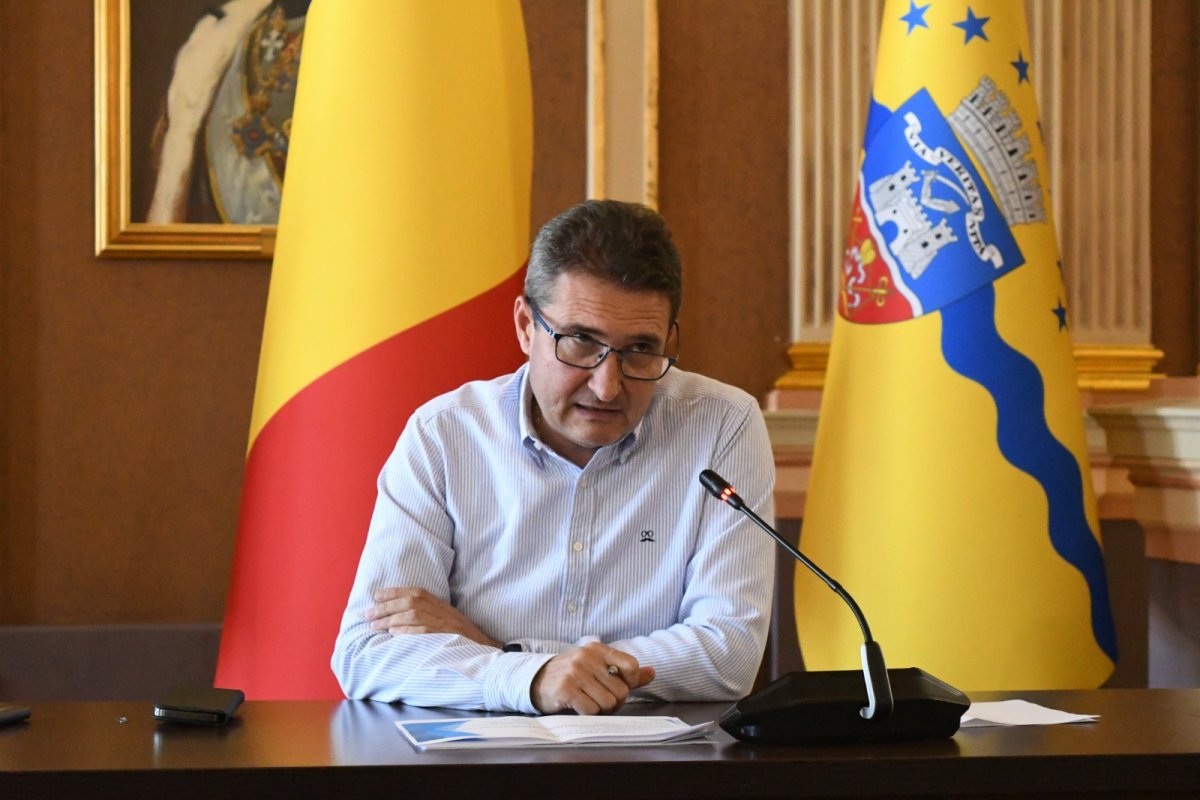 Câte unități școlare din municipiu au optat pentru catalogul electronic