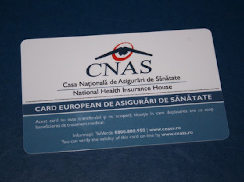 În atenția persoanelor care solicită Cardul European de asigurări sociale de sănătate