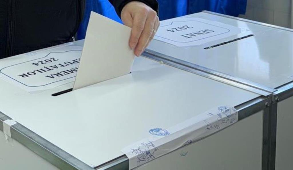 A început numărătoarea voturilor; intrați AICI pentru a vedea rezultatele în timp real