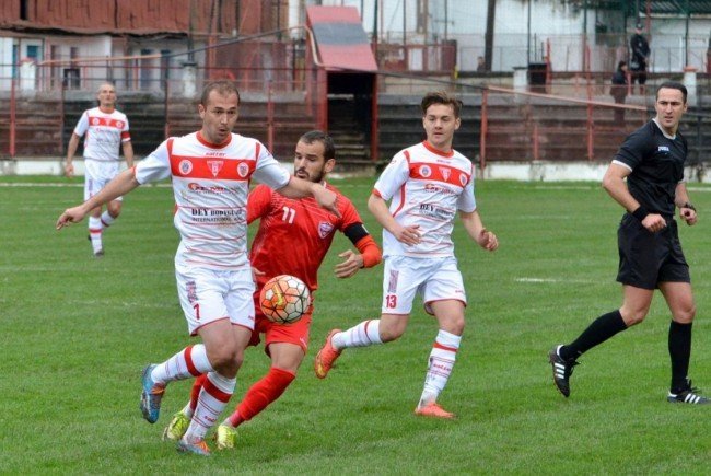 Doar un punct: FCM Baia Mare - UTA 2-2