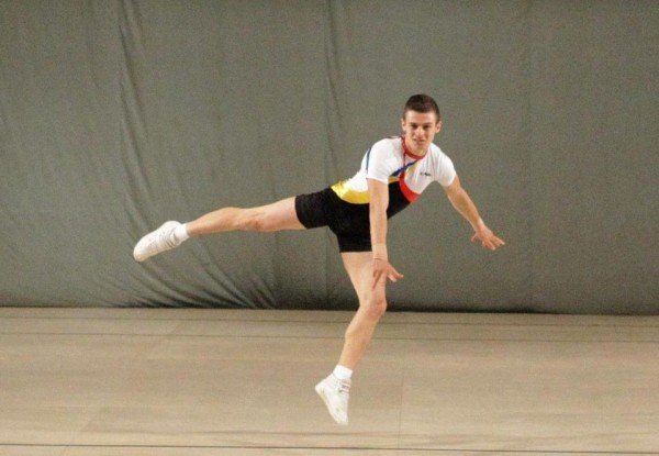 Gimnastul Gabi Bocşer (CSUAV Arad) s-a impus la Openul Bulgariei