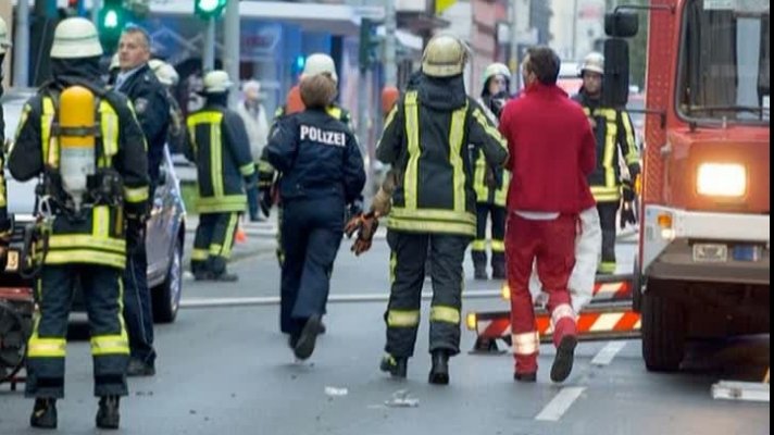 Tragedie. Trei români morţi într-un incendiu puternic în Germania. Doi copii şi mama lor au ars de vii în casă