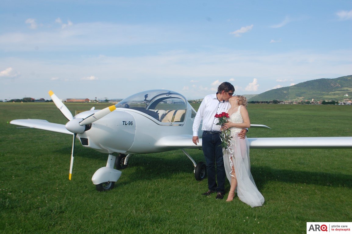 Prima nuntă la Aerodromul din Șiria