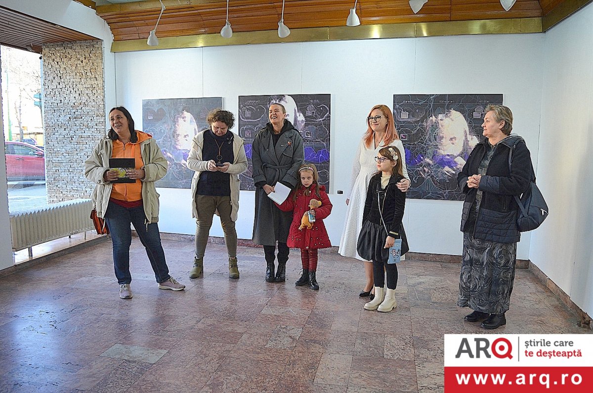 Și a fost vernisajul expoziției Inei Săbău, intitulată ”Emoția maternității”, la Galeria ALFA (Foto)