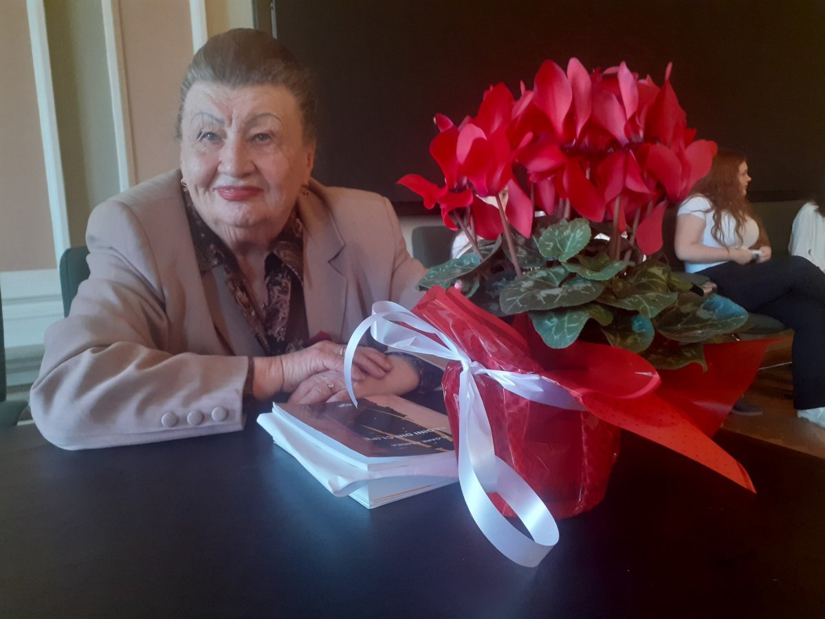 De ce scriu femeile… Ziua Mondială a Poeziei la Arad (FOTO)