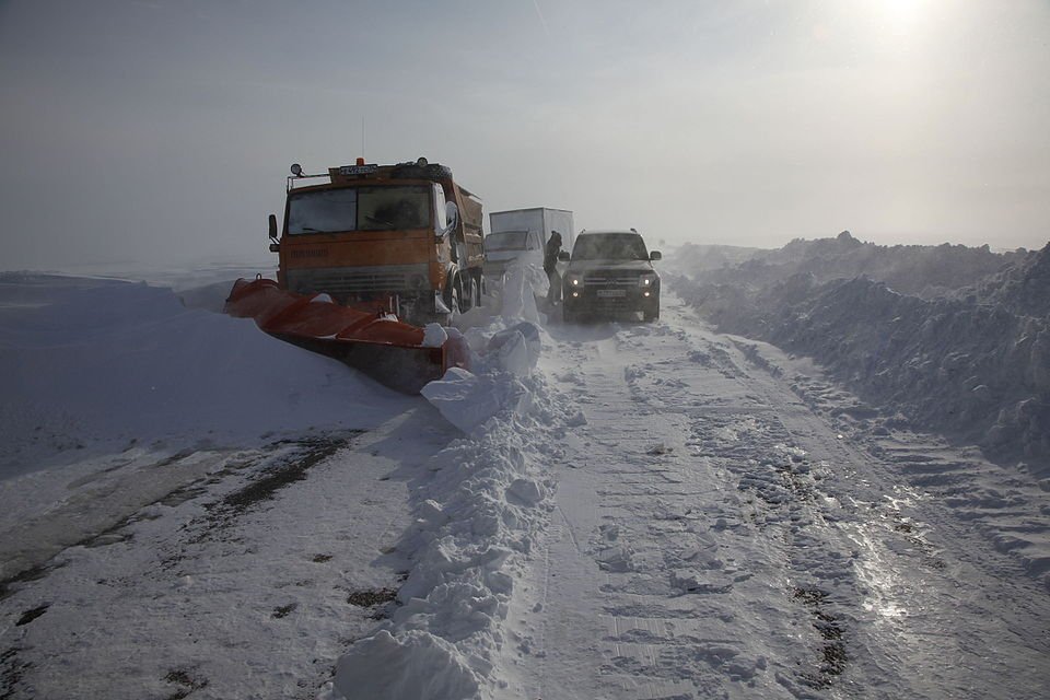 Vreme de iarnă în plină primăvară: zăpadă, viscol și temperaturi de până la -12 grade în România
