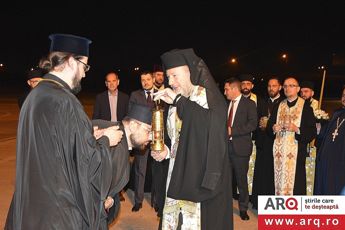 Sfânta Lumină de la Ierusalim va ajunge și în acest an la credincioșii din Arad