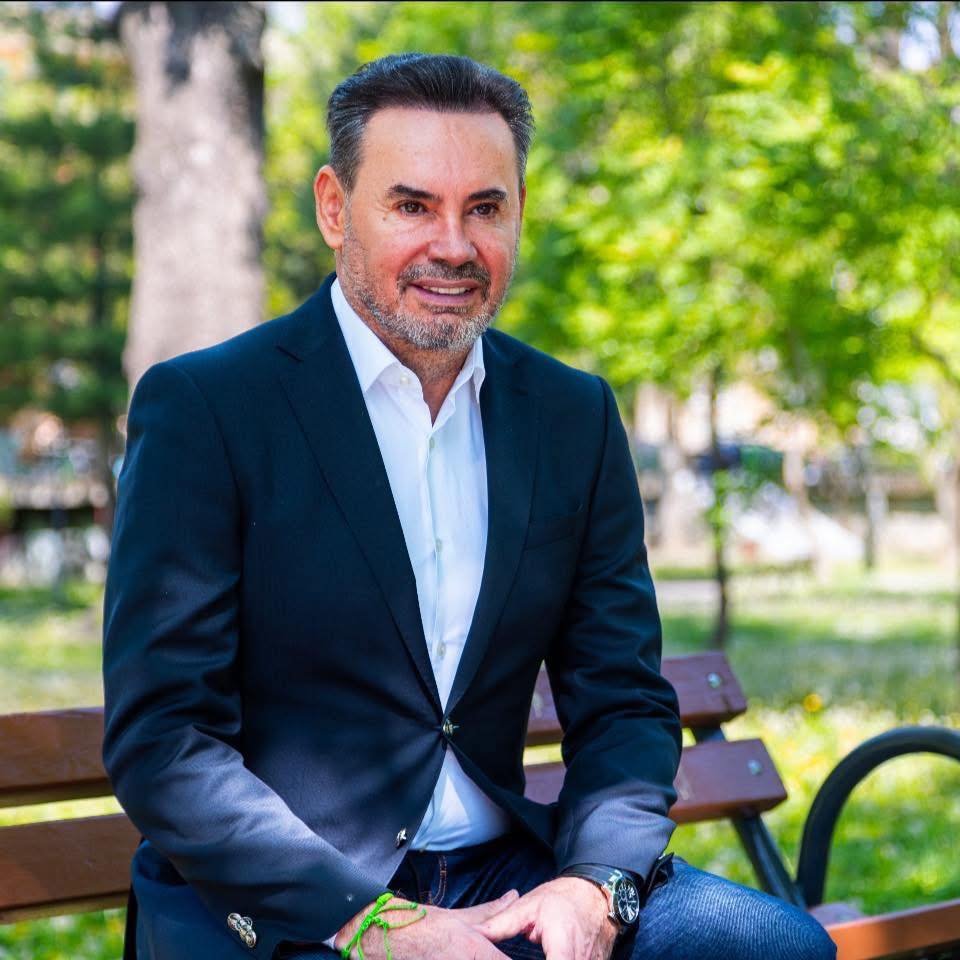 Gheorghe Falcă: „Fericirea nu este o slăbiciune, ci o formă de curaj”