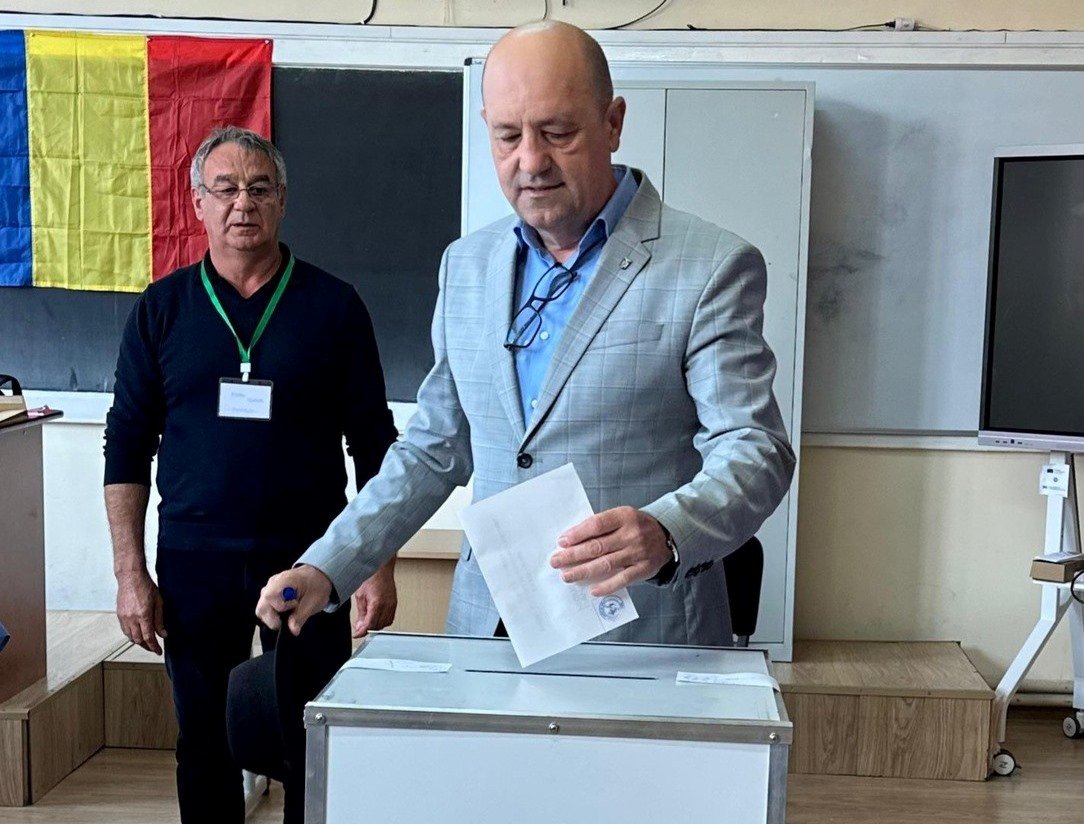 Viceprimarul Lazăr Faur a votat pentru „un președinte demn”
