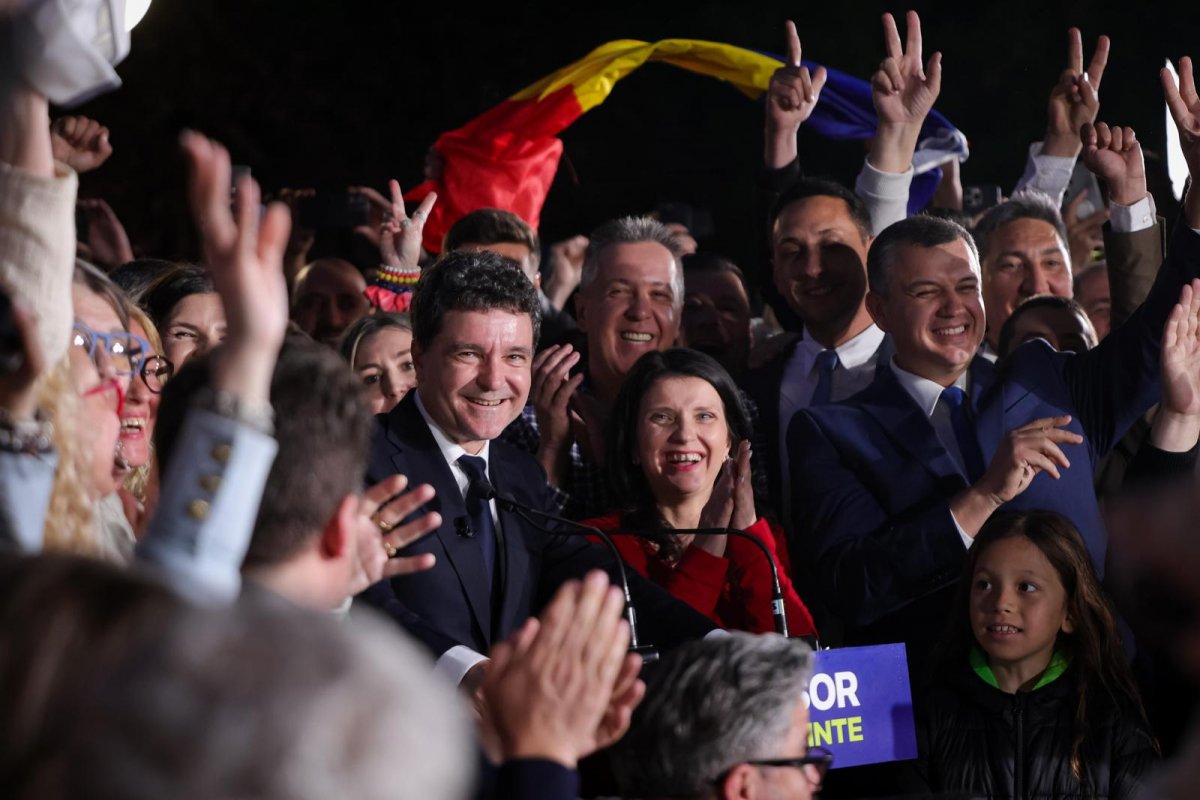 Nicușor Dan este noul președinte al României; intrați AICI pentru a vedea cum au votat arădenii