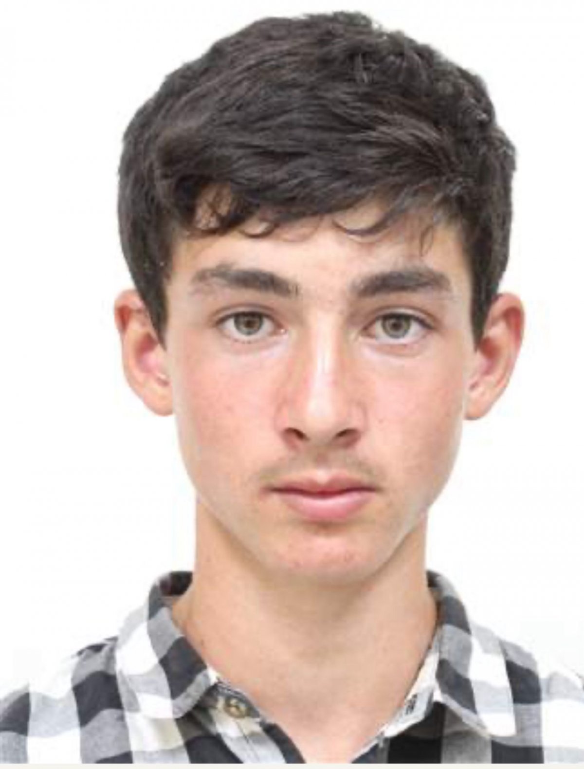 Un adolescent de 15 ani a dispărut de acasă