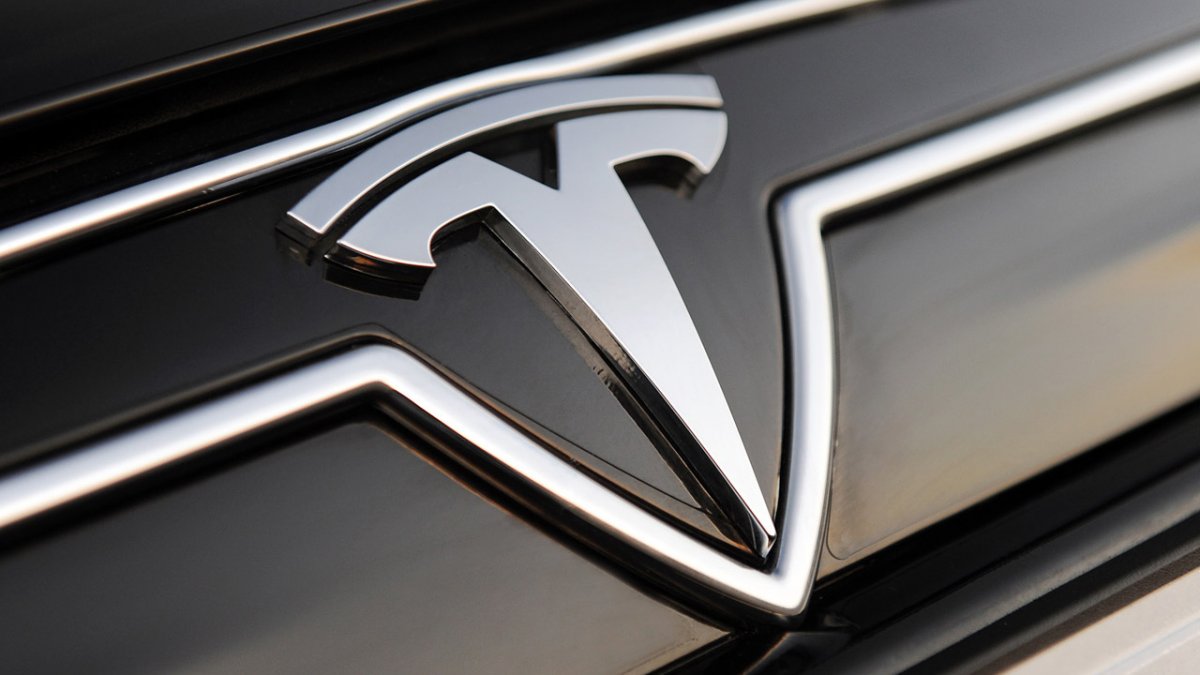 Tesla, scădere drastică în UE: Vânzările s-au înjumătățit în luna aprilie