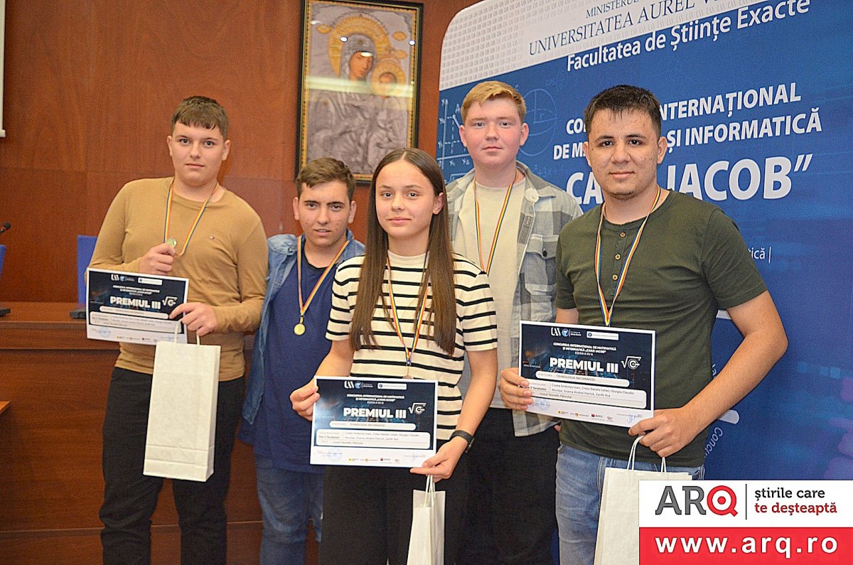 Minți strălucite, premiate de UAV! (Foto!)