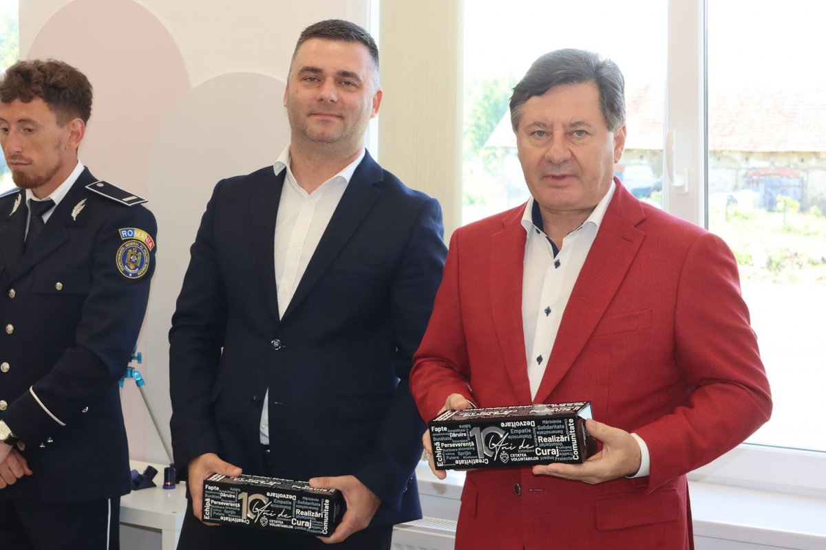Școală primară, grădiniță și sală de sport noi la Cuied (FOTO)